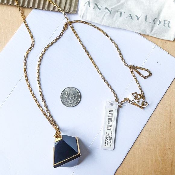 ANN TAYLOR Statement Pendant Necklace - Picture 6 of 7